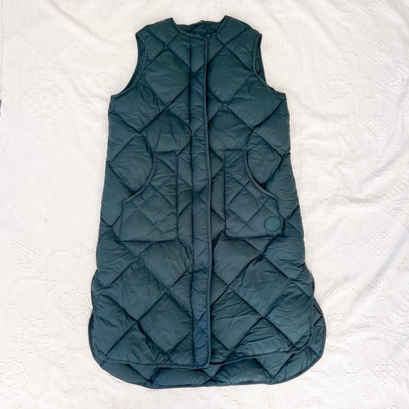 NWT Sweaty Betty Downtown Quilted Longline Vest Medium Trek Green Anthropologie - Picture 1 of 9